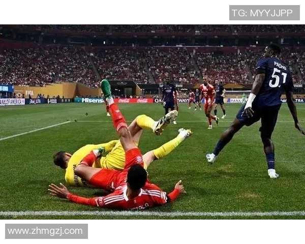 足球明星3D特效震撼呈现让你身临其境体验足球的魅力与激情 足球明星3D特效震撼呈现让你身临其境体验足球的魅力与激情