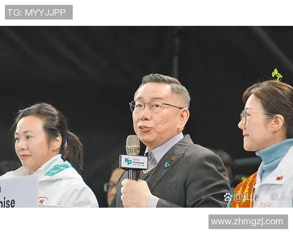 足球明星坚决拒绝碳酸饮料倡导健康饮食引发广泛关注和讨论